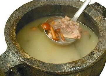 罐子汤 特色小吃：罐子汤