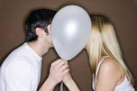 女人最喜欢男人这几招 女人最喜欢男人的65种行为和细节