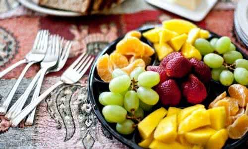 头发出油什么原因 夏天头发为什么会出油?注意饮食改善