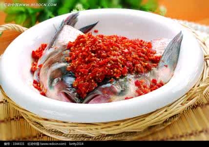 剁椒鱼头怎么做好吃 剁椒鱼头在家怎么做好吃