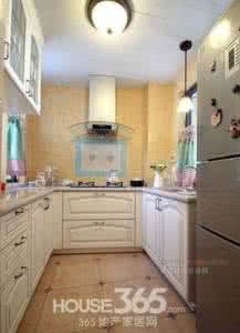 厨房地砖效果图案例 厨房装修效果图大全 时尚案例让美味相伴