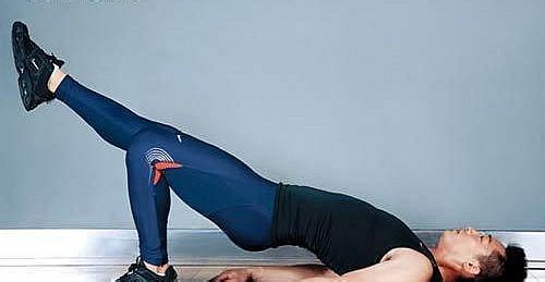 二十多岁驼背能治么 驼背