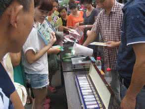 香烟里放冰毒给女孩抽 吸食多少克冰毒过量 女性香烟吸食过量危害健康