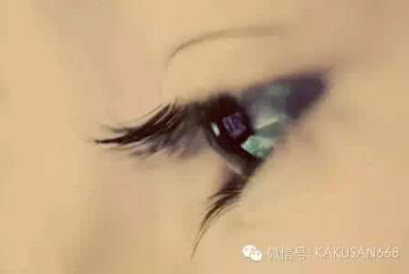 有一种爱情低到尘埃 低到尘埃里的爱情难开花