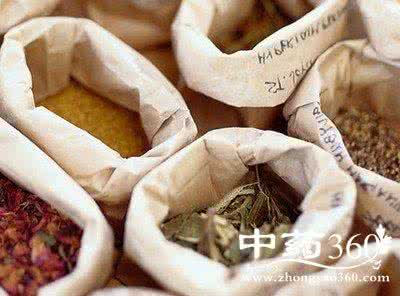 吃中药后身体从哪排毒 吃中药后身体从哪排毒 想给身体排毒 反而要多吃