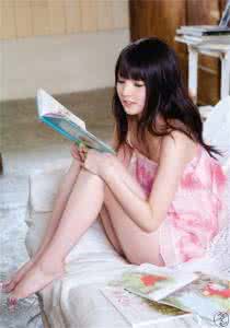 日本人爱读书 日本女优为什么爱读书