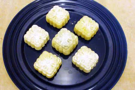 美的微波炉怎么做月饼 微波炉做月饼的做法