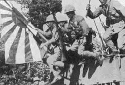 瓜岛战役日军有多惨 日军遭惨虐的战役，活人发霉，吃自己战友，至今十多万尸首找不到