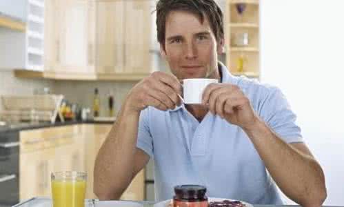 养肾补虚祛百病 慢性肾脏病 看男人养肾绝招 提防慢性肾脏病