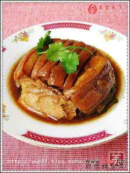 梅菜扣肉的家常做法 如何做美味的梅菜扣肉(详细版)