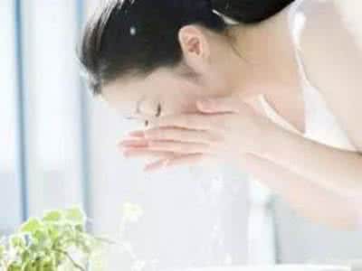 祛痘美白 怎么样美白祛痘 祛痘美白只用一碗水,就是这么任性!