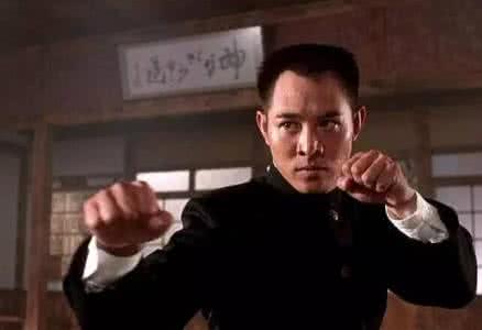 李连杰坐轮椅 李连杰:我坐轮椅的日子近了!