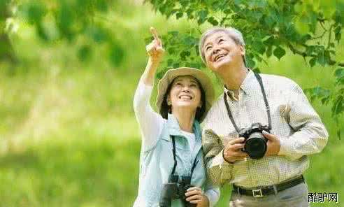 老年人 人生感悟 老年感悟 ：（12）老人外出旅游五注意