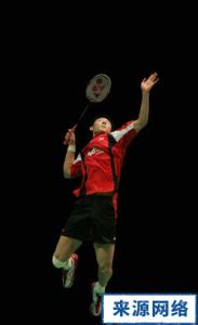 打羽毛球多久能减肥 打羽毛球的好处 这样打羽毛球可以瘦身