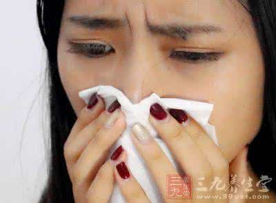 乌龟眼睛肿了睁不开 儿童专用防晒霜 11岁女孩脸肿得睁不开眼