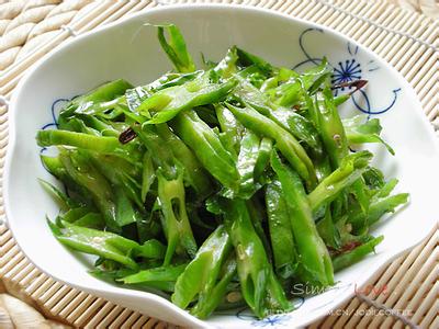 炒四角豆 清炒四角豆——蔬菜中的绿色“黄金”、豆中“之王”