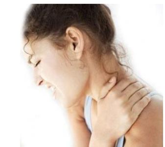 落枕了肩部手臂神经疼 【落枕了，后举手臂！】