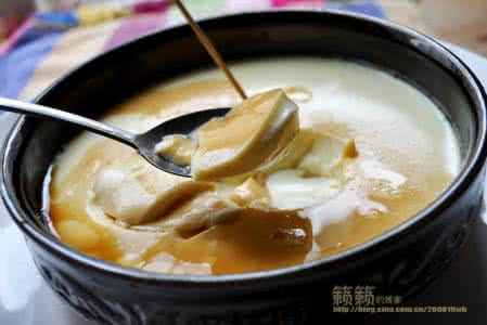 鸡蛋羹怎么蒸更滑嫩 如何蒸出更醇香滑嫩的蛋羹,大厨的秘诀是……