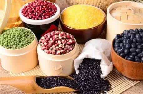 吃五香黑豆的好处 每日一把黑豆　吃进四大好处及营养