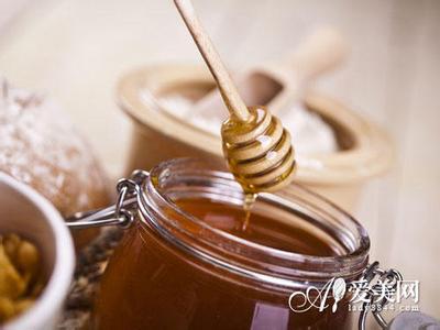 蜂蜜养生醋的功效 蜂蜜养生醋的功效 不同时间喝蜂蜜水有不同的养生功效