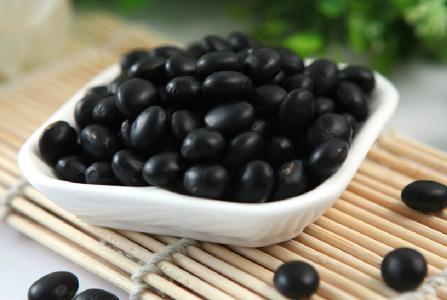醋泡黑豆减肥法 消除大肚小腹！就靠黑豆減肥法（转载）