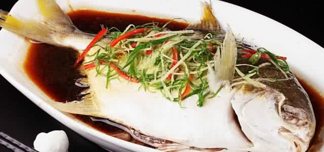 清蒸鲳鱼 -清蒸鲳鱼
