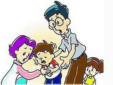 幼儿园吃饭图片 幼儿园孩子被打吃馊饭腹泻 园方道歉赔偿万余元