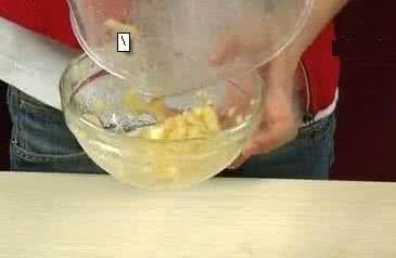 苹果泥面膜 自制苹果泥面膜过程实录 附使用效果