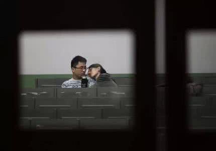 【影像】有一种奋斗叫“自习”:通宵自习室的故事