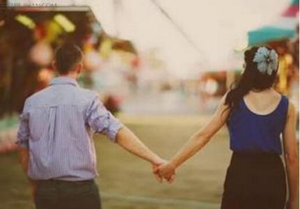 两个人谈恋爱的磨合期 两个人没有生下来就合适，都需要时间来磨合