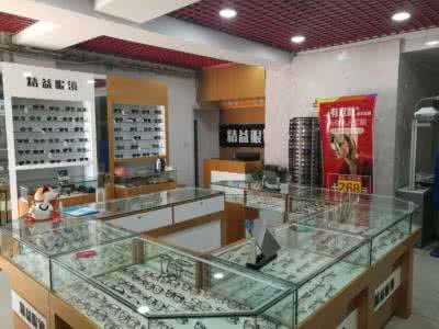卧室财运风水床的摆放 店铺门口装饰风水,摆好了财运自然来