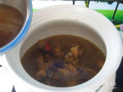 榛蘑炖鸡腿 【详图细解】榛蘑炖鸡腿汤的做法