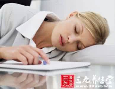 恋人精神出轨咋办 秋乏咋办 7招女人变精神