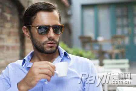 老男人都喜欢已婚女人 高洁：为什么说女人总是喜欢老男人？