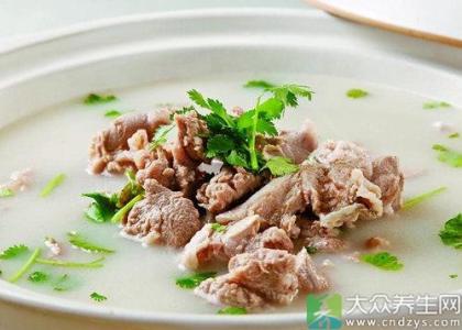 清炖羊肉的做法 清炖羊肉的做法大全 这样做的羊肉更好吃