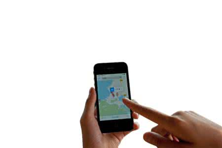 荒岛求生手机版 手机还能这么用!野外求生利用手机...