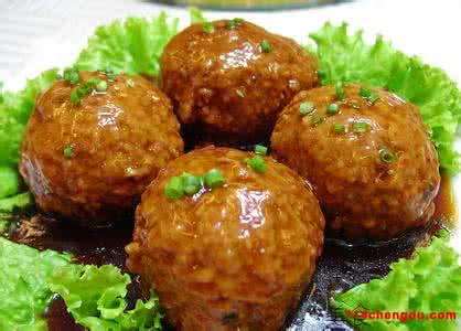 家常红烧狮子头做法 红烧狮子头的做法大全