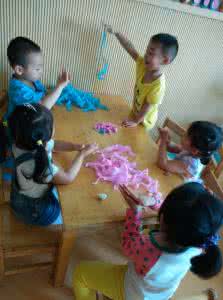 推荐个游戏玩玩 孩子锻炼手的技能玩玩纸游戏