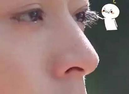 昆凌女儿睫毛逆天 昆凌女儿睫毛逆天 这睫毛逆天长！小盆友，你们的睫毛是假的吧！