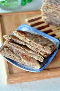 香酥千层饼的做法 学做层层酥香一吃难忘的千层饼—小米麻酱酥饼