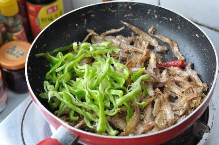 刨花鱼 【下饭菜】香辣刨花鱼