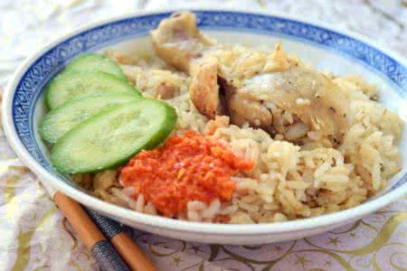 电饭煲香菇鸡肉焖饭 电饭煲蒜香鸡饭