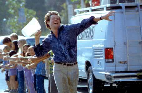 冒牌天神 冒牌天神 深圳宝安某市场查出106瓶冒牌食用油，如何正确选择食用油？