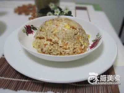 辣白菜蛋炒饭 跟我学 辣白菜蛋炒饭