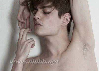 白天出虚汗是怎么回事 出虚汗的原因 白天出虚汗是怎么回事？