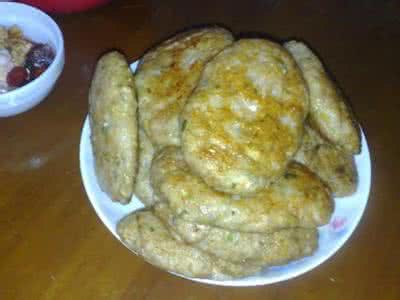 温州鱼饼的做法 自制温州鱼饼的正宗做法,自制温州鱼饼怎样做才好吃的做法步骤{【图解】