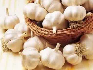 感冒咳嗽可以吃大蒜吗 感冒咳嗽只需一粒蒜，可惜知道的人太少了！