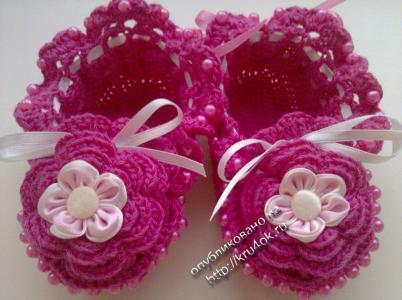 漂亮婴儿花朵凉鞋 钩针作品----漂亮的夏季花朵鞋