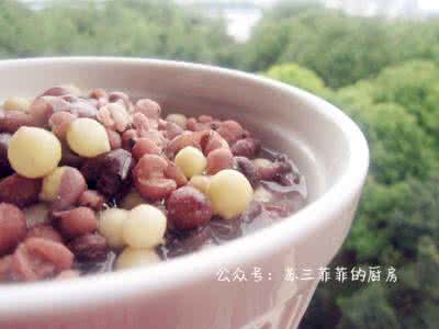 健脾食疗方 秋季健脾吃芡实 12滋补食疗方