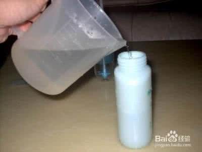 过敏性鼻炎 生理盐水 过敏性鼻炎的自我疗法 生理盐水洗鼻孔